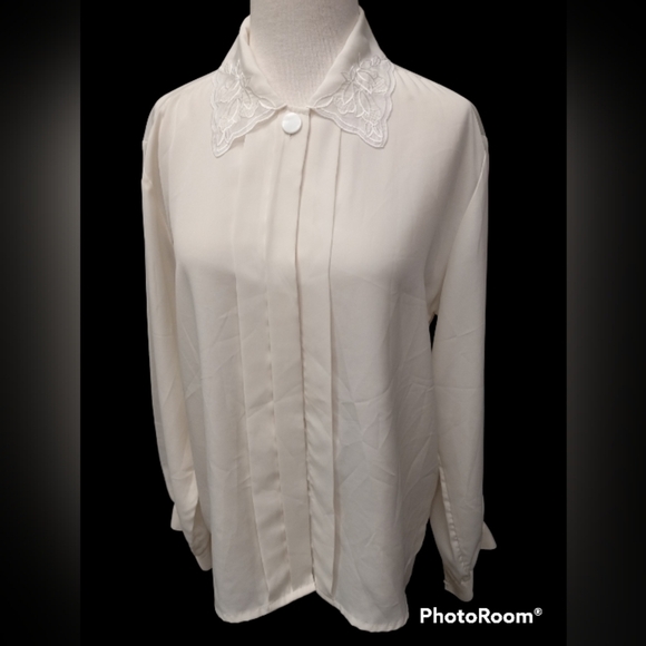 Grannycore Vintage 80s Marlis White Button Down Shirt - Picture 4 of 9